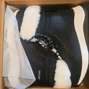 Women's Black Winter Boots